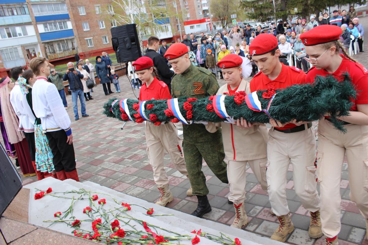 Омск отмечает  80-летие Великой Победы!